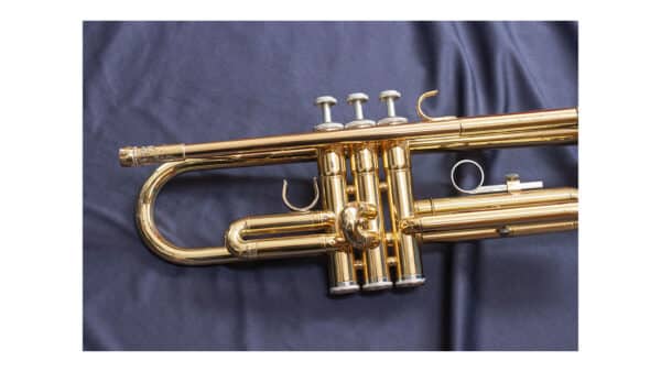 Yamaha YTR-2330 Trumpet