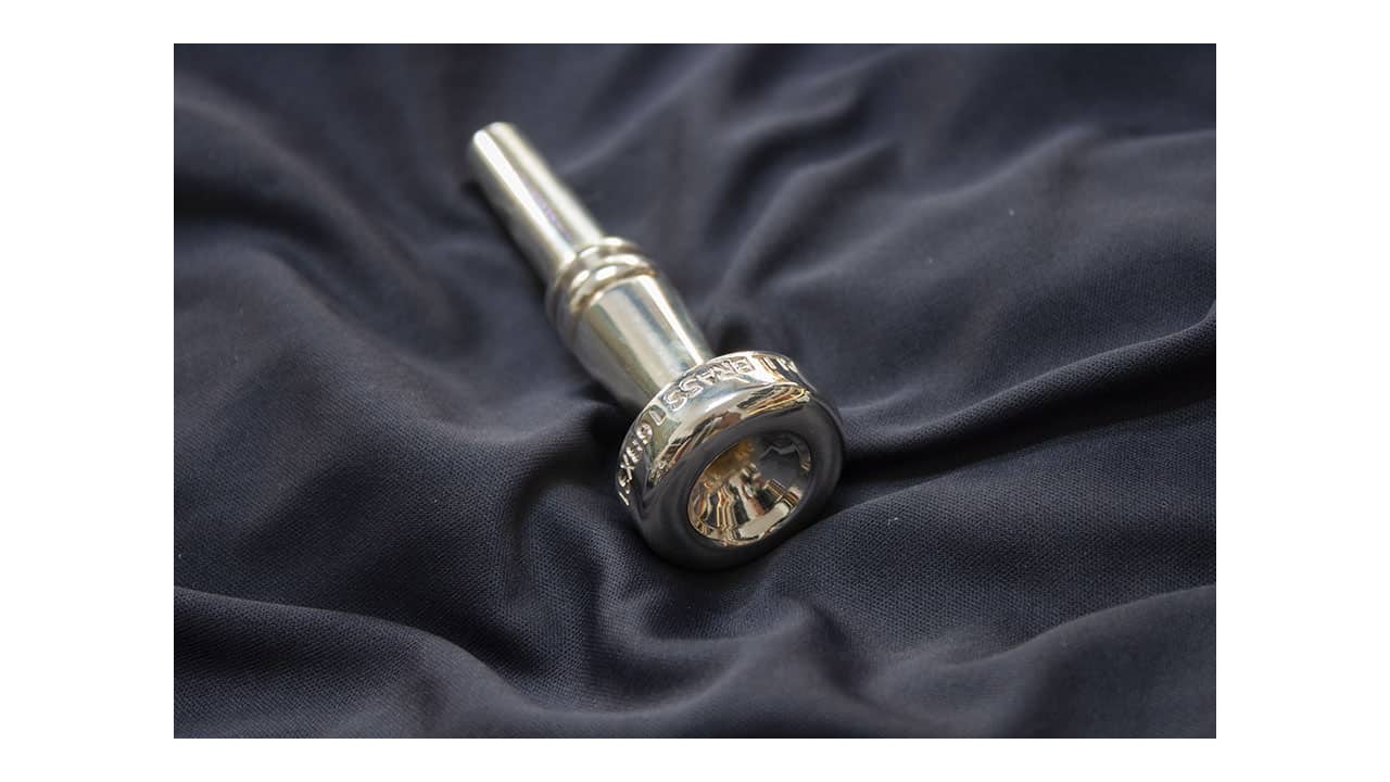 Boquilla All Brass modelo "Extra Wide" para trompeta