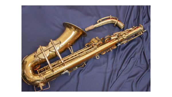 Buescher "Big B" 318xxx alto sax