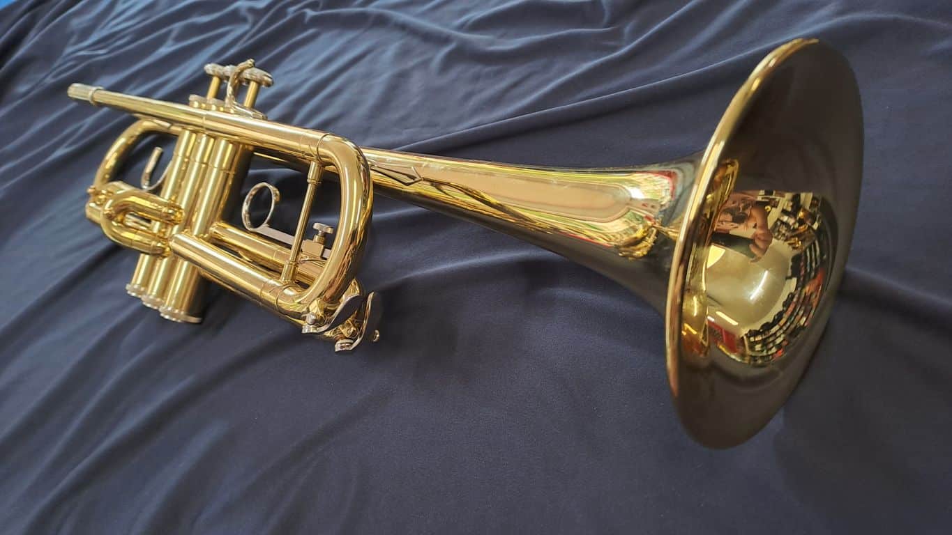 Bach TR-300 USA Trumpet - Image 2