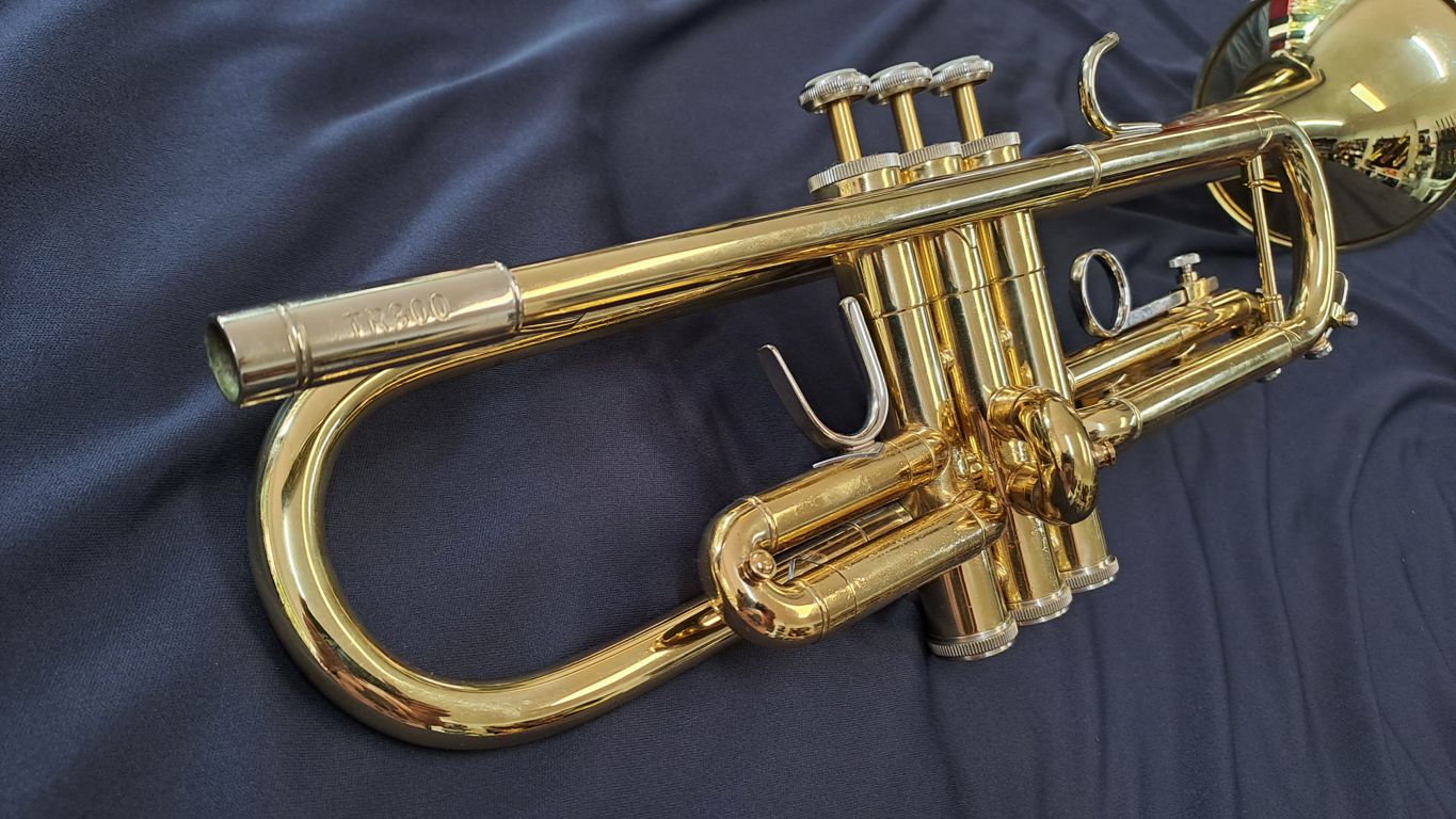 Bach TR-300 USA Trumpet - Image 4