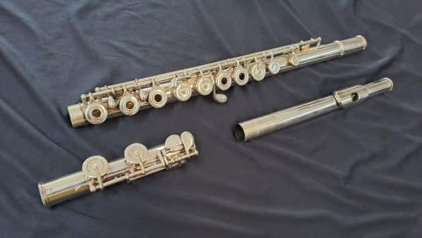 Flauta travesera Sankyo CF-301