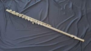 Flauta travesera Sankyo CF-301