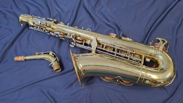 Yanagisawa 901 Alto Saxophone #0021xxxx