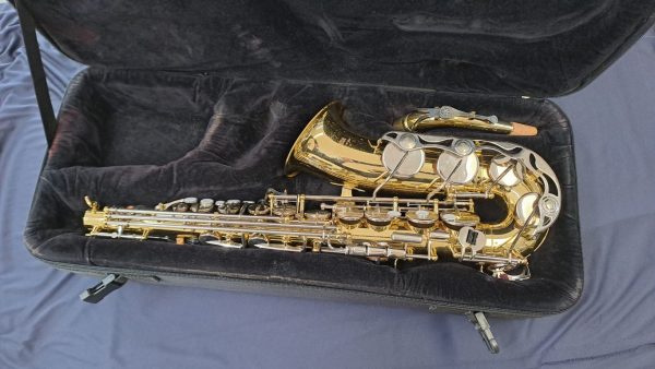Yamaha YAS-25 alto saxophone