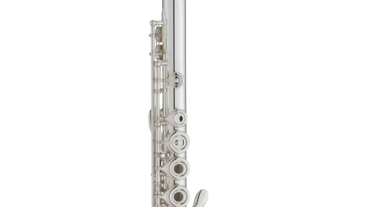 Yamaha YFL-482 Flute - Image 3