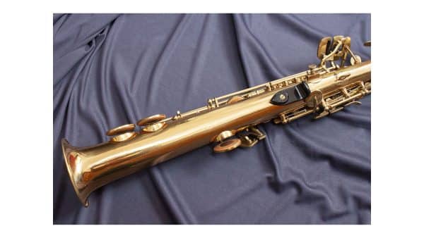 Saxo Soprano Júpiter JPS-547