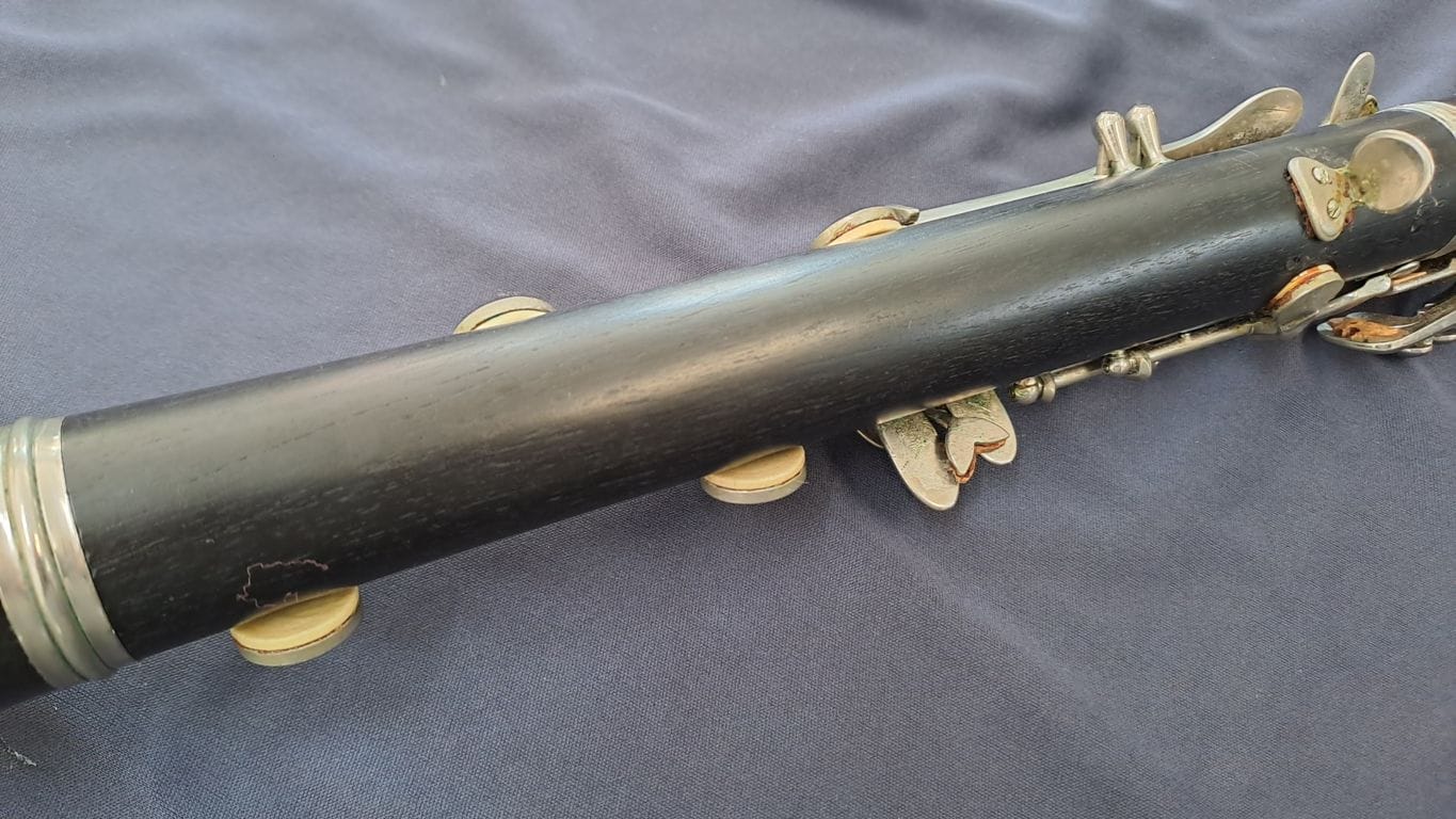 Buffet Crampon E11 Clarinet - Image 5