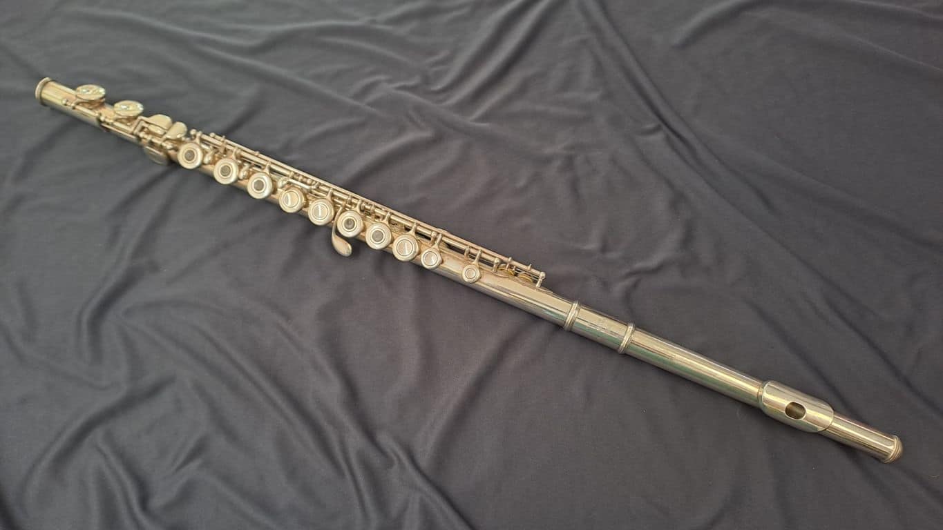 Flauta travesera Yamaha YFL-281SII